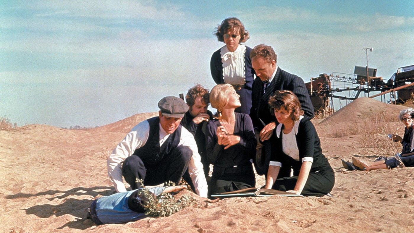 Who's the only actor to win an Oscar for 1967's "Bonnie and Clyde"?